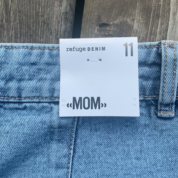 Refuge Denim Mom Shorts   BRAND NEW - Picture 6 of 6